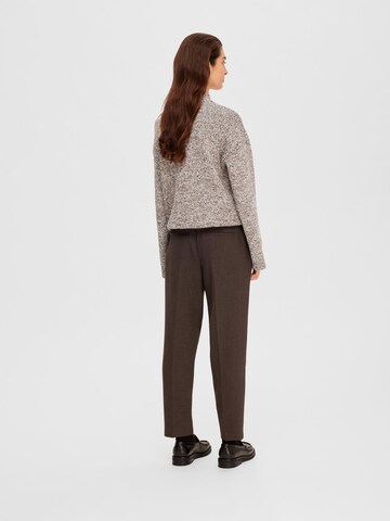 SELECTED FEMME Regular Pleated Pants 'Rita' in Brown