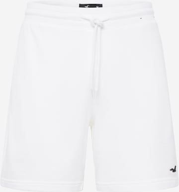 HOLLISTER Regular Pants in White: front