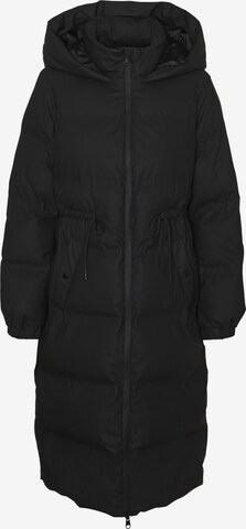 Vero Moda Curve Winter Coat 'NOE' in Black: front