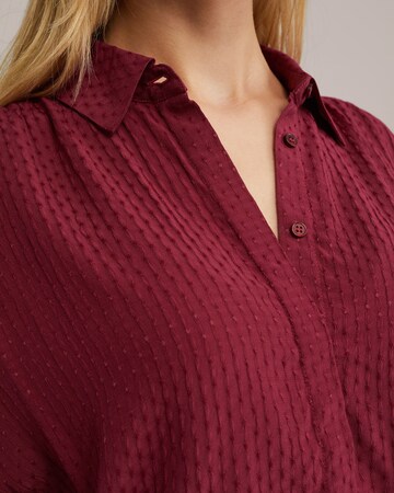 WE Fashion Blouse in Red