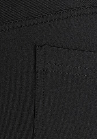 LASCANA ACTIVE Slimfit Športne hlače | črna barva