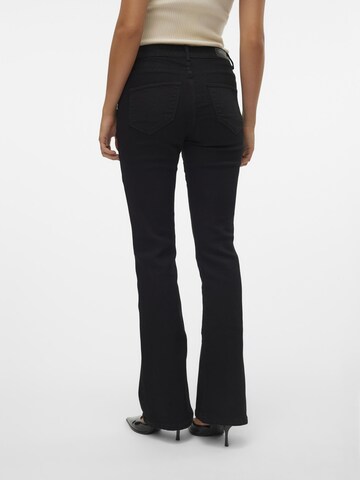 VERO MODA - Acampanado Vaquero 'ELLY' en negro