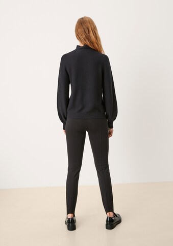 s.Oliver Sweater in Black