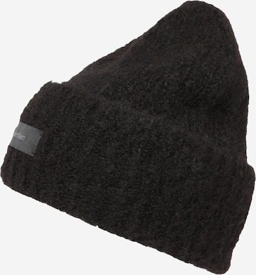 Calvin Klein Beanie in Black: front