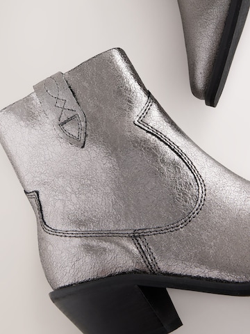 Bottes de cowboy 'Forever Comfort' Next en argent