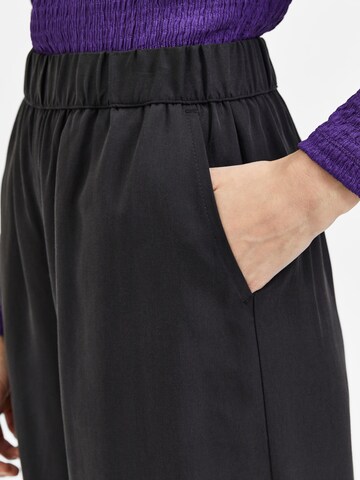 SELECTED FEMME Szeroka nogawka Spodnie w kolorze czarny