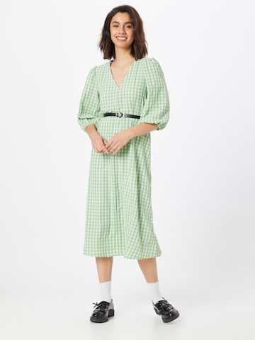 Robe VILA en vert