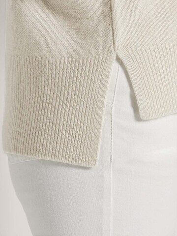MADELEINE Pullover in Weiß