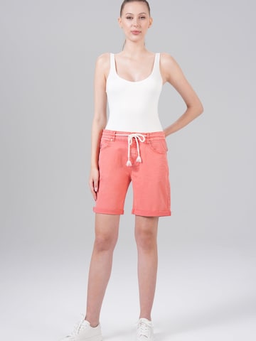 Regular Pantalon M.O.D MIRACLE OF DENIM en rose : devant
