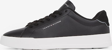 Baskets basses 'Court Ess' TOMMY HILFIGER en noir : devant