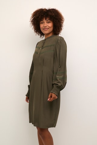 Robe-chemise 'Asmine' CULTURE en vert : devant