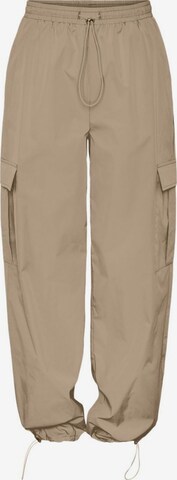 PIECES Loosefit Cargobroek in Beige: voorkant