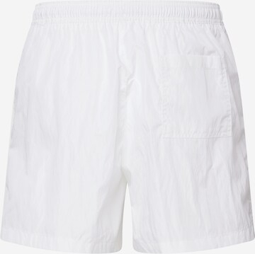 Calvin Klein Swimwear Badeshorts i hvit