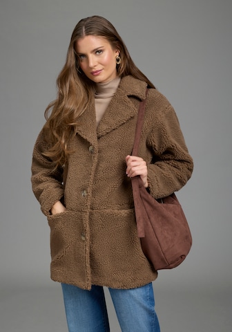LAURA SCOTT Winter Coat in Brown: front