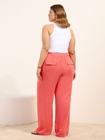 Friends Like These Wide Leg Hose in Orange