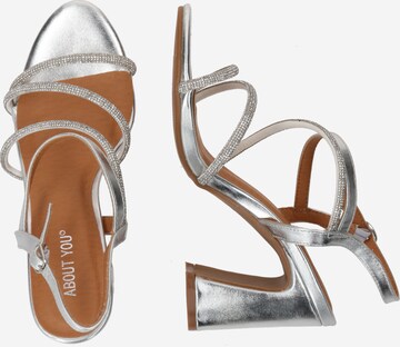 ABOUT YOU Sandalen met riem 'Malia' in Zilver