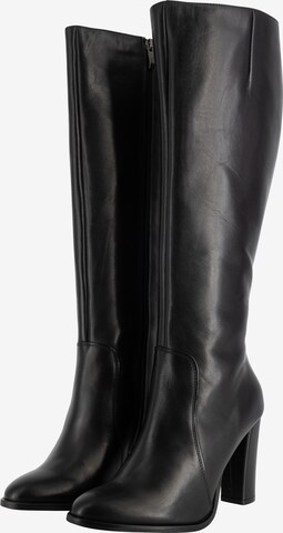 faina Boots in Black