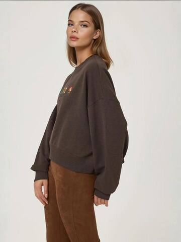 HiccupSweater majica - smeđa boja
