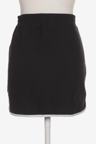 HOLLISTER Skirt in S in Black