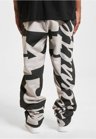 Ecko Unlimited - Loosefit Pantalón en gris