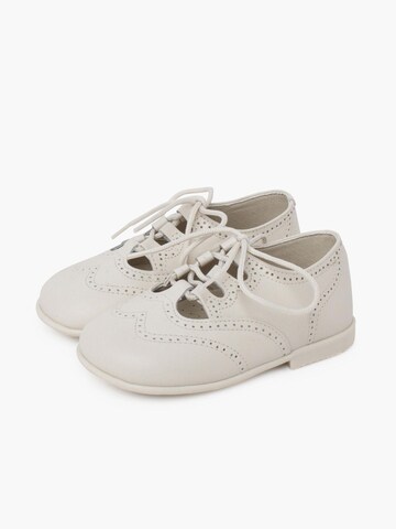 Pisamonas Flats in Beige