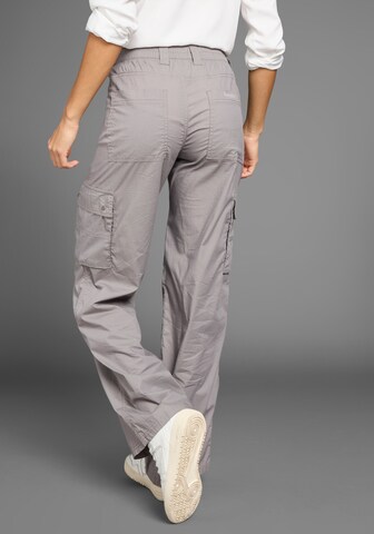 KangaROOS Regular Hose in Grau