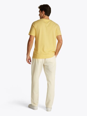 Maglietta 'ESSENTIAL' di TOMMY HILFIGER in giallo