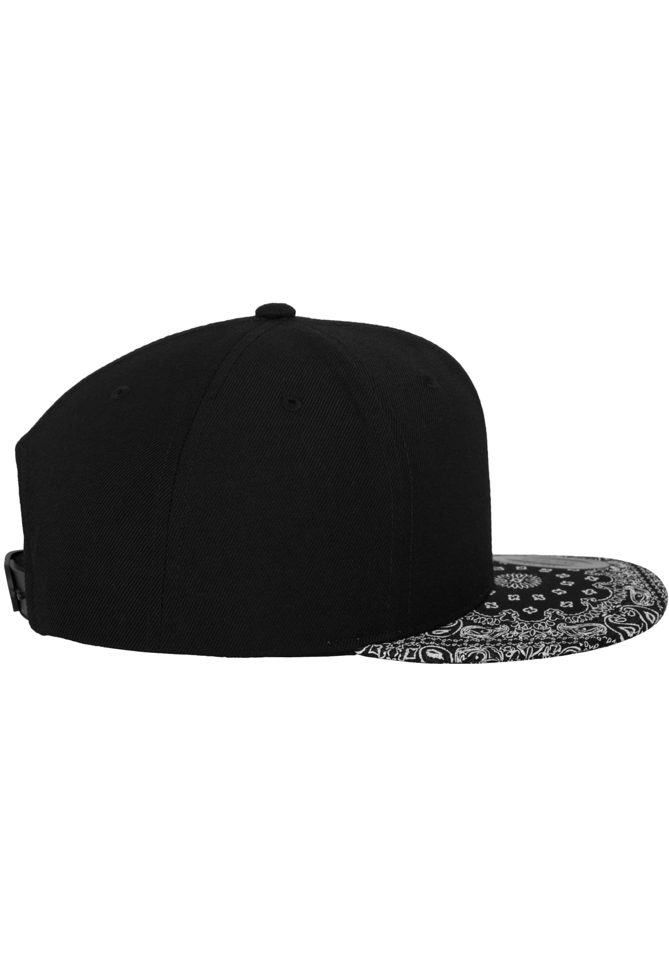 Flexfit Cap in Black