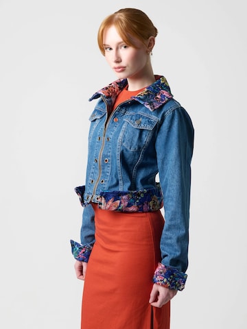 Fenice Between-Season Jacket in Blue