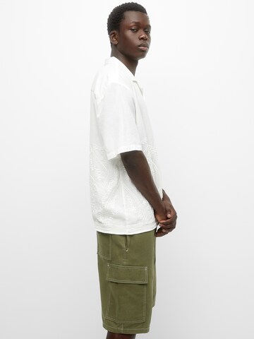 Pull&Bear Regular Cargo Pants in Green