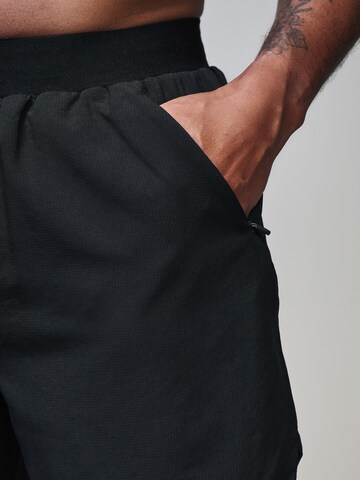 regular Pantaloni di Next in nero