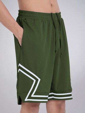 PANTONECLO Board shorts 'Pantoneclo Men’s Gym Shorts with Side Gaset' in Green