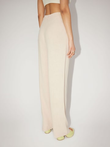 Wide leg Pantaloni con pieghe 'Thora' di LeGer by Lena Gercke in beige: dietro