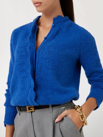 GUESS Strickjacke in Blau