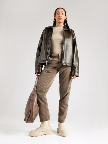 G-STAR Loosefit Chino kalhoty 'Kate' – hnědá