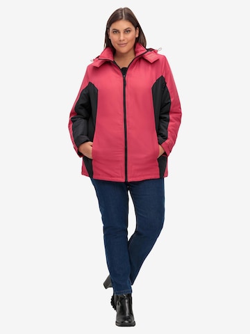 SHEEGO Performance Jacket in Red