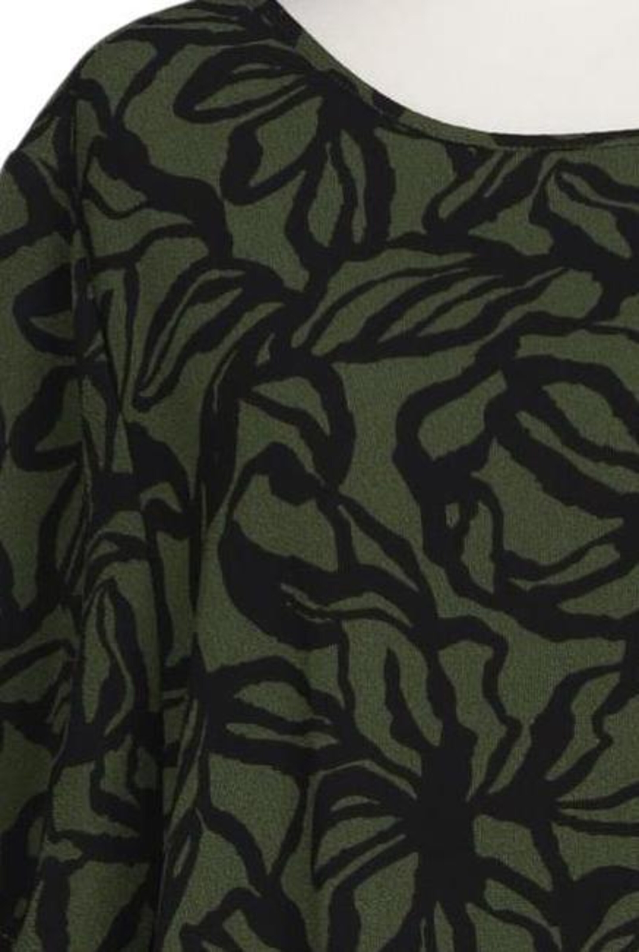 ONLY Carmakoma Bluse 7XL in Grün