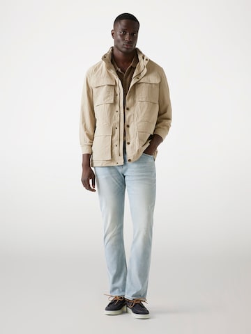 GUESS Between-Season Jacket in Beige