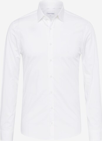 Coupe slim Chemise business Calvin Klein en blanc : devant