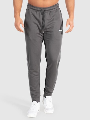 Effilé Pantalon 'Suit Pro' Smilodox en gris : devant