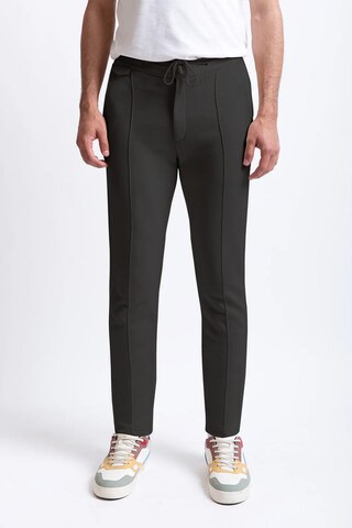 UNIQVIBE Slim fit Trousers in Grey: front