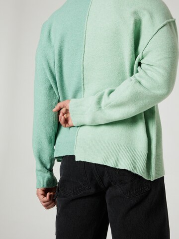 Sinned x ABOUT YOU Sweater 'Lewis' in Green