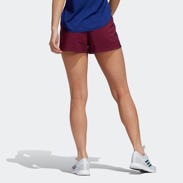 ADIDAS SPORTSWEAR - regular Pantalón deportivo en rojo