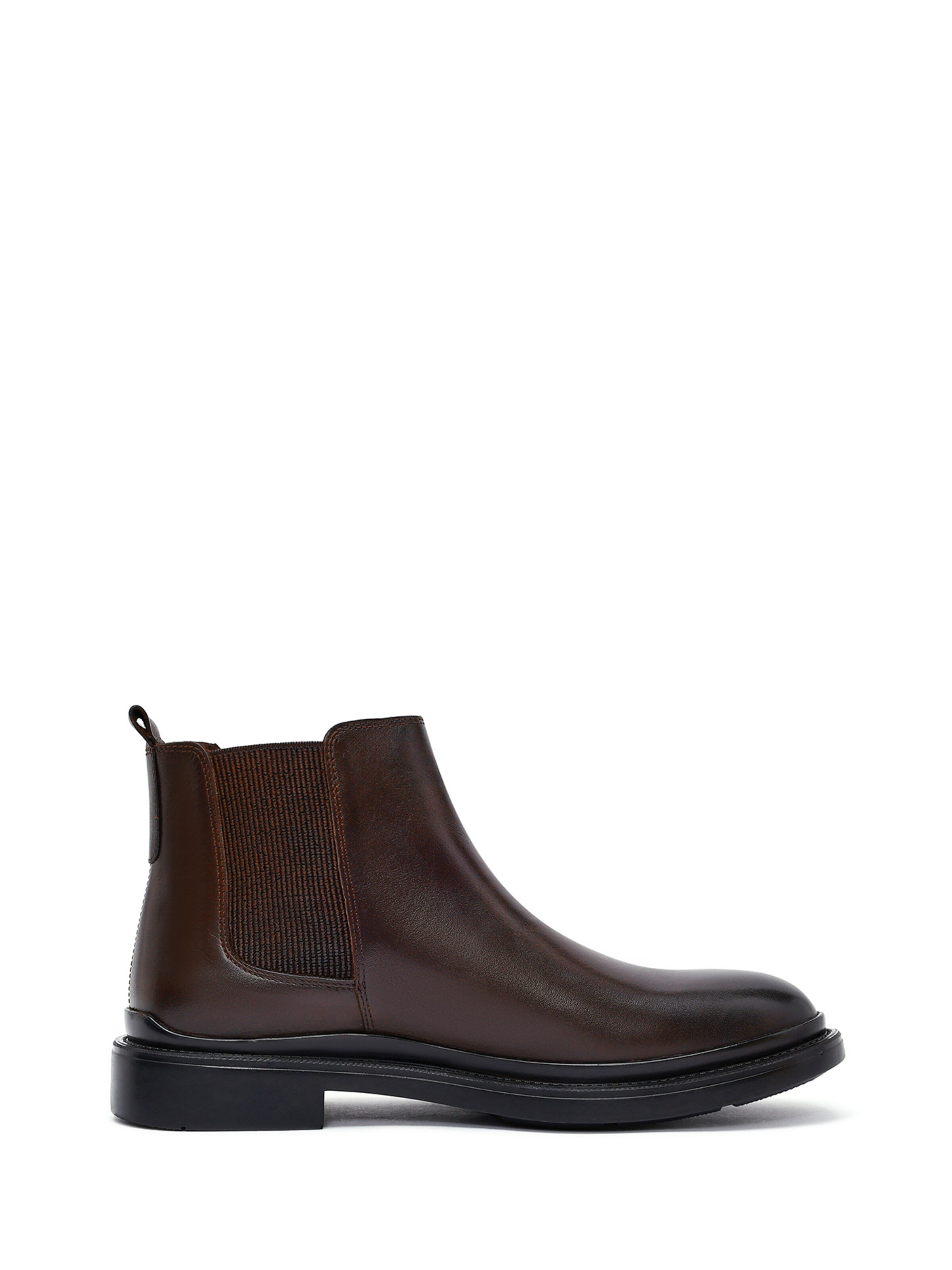 Derimod Chelsea boots in Brown