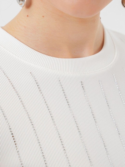 Bigdart Top in White, Item view