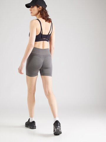 Champion Authentic Athletic Apparel Skinny Sportshorts in Grau