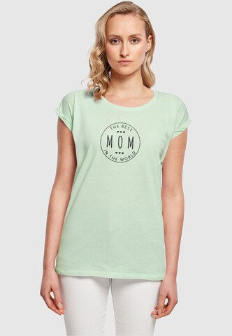 Merchcode Shirt 'Mothers Day - The best mom' in Groen: voorkant