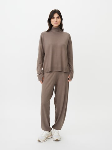 Effilé Pantalon 'Plenor' Masai en gris