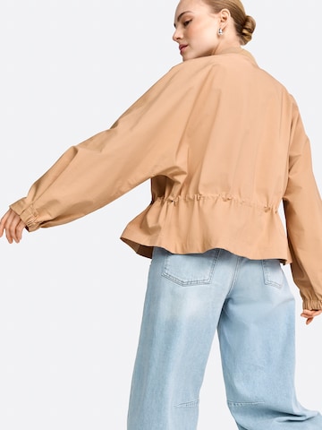 Rich & Royal Between-Season Jacket in Brown