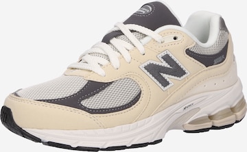 Baskets '2002' new balance en beige : devant